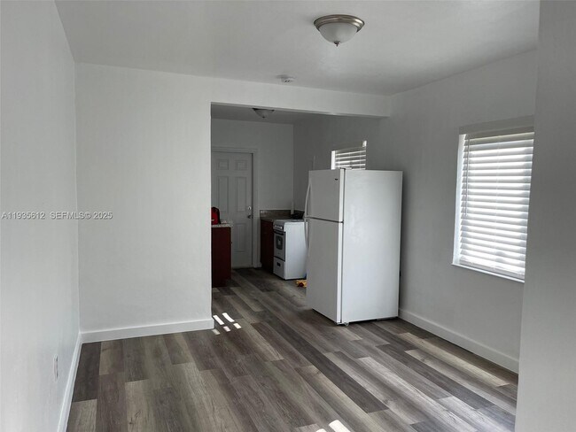 Foto del edificio - 430 SW 6th Ave