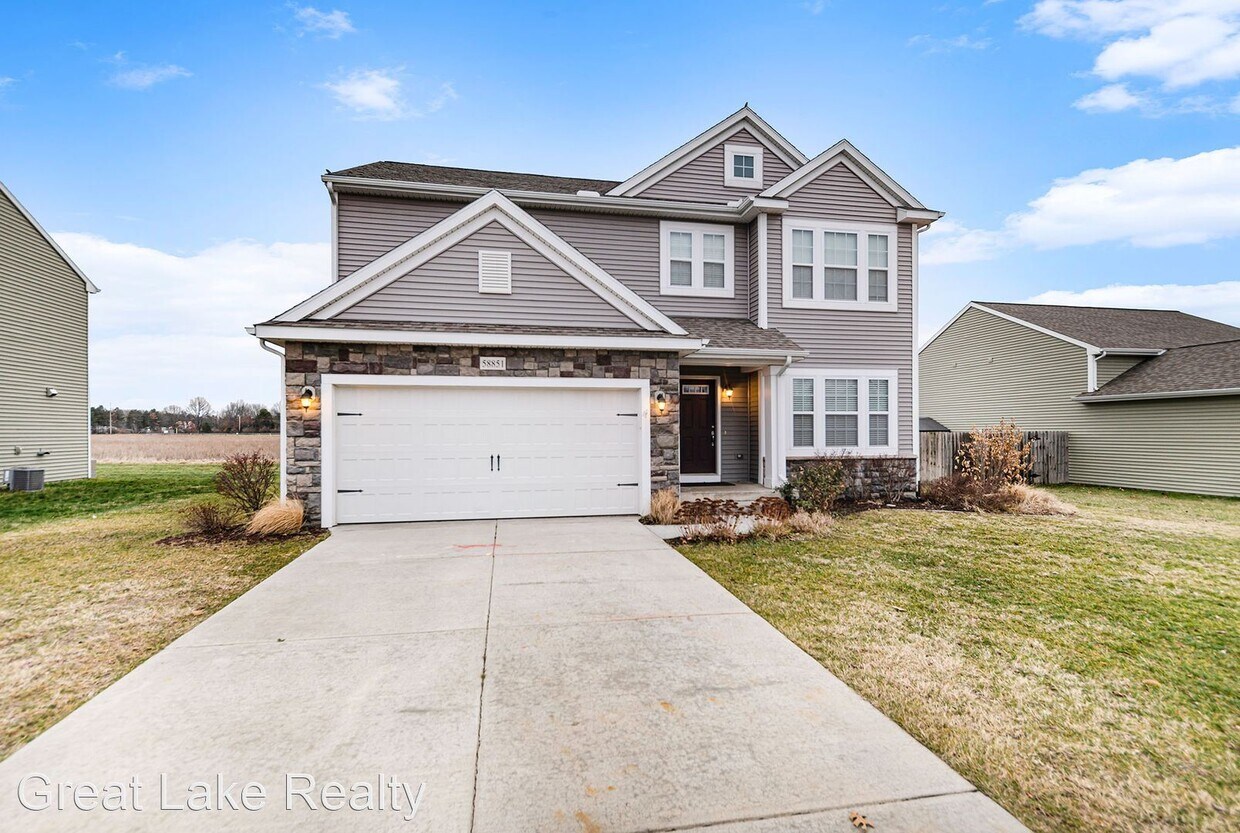 58851 Silvergrass Dr, Mattawan, MI 49071 House Rental in Mattawan, MI