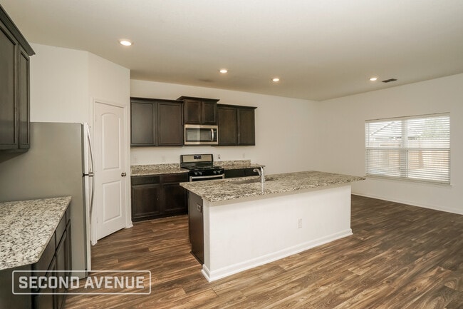 Foto del edificio - 3027 Jackson Smt