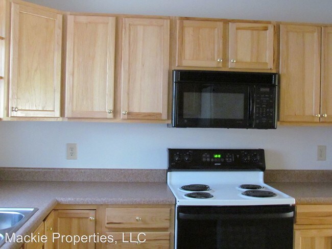 Building Photo - 4 br, 3 bath House - 1475 W Rockcrest Dr