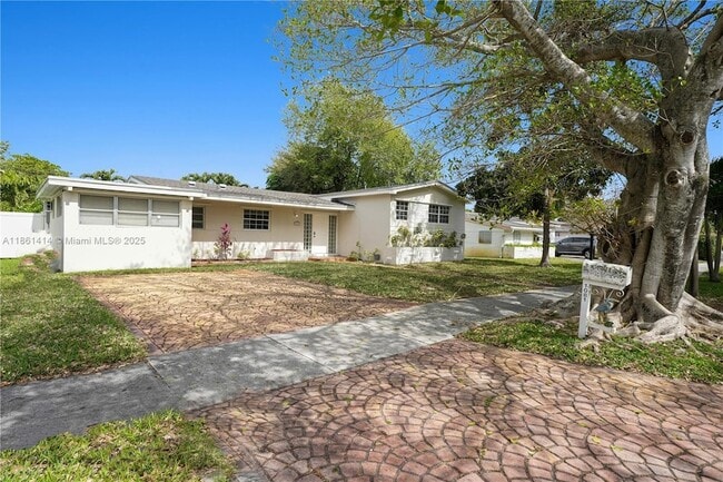 Photo - 1081 NE 179th St House