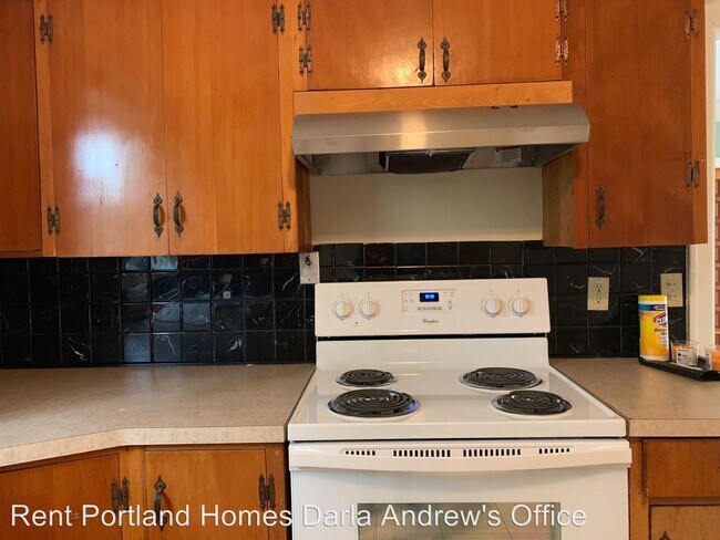 Building Photo - 3 br, 2 bath House - 2414 SE 92nd Ave