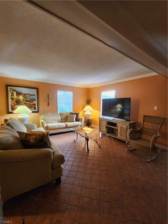 Building Photo - 925 Palm View Dr