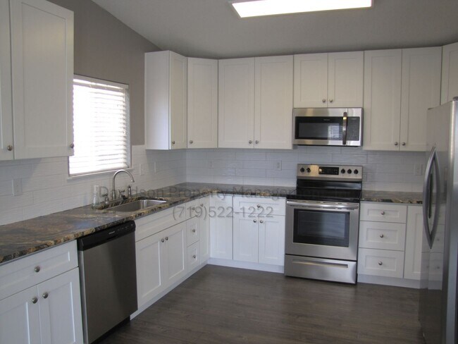 Foto del edificio - Beautifully Updated Home in Security-Widef...