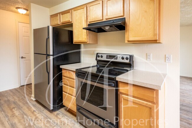 Foto del edificio - Prime Location, Ultimate Comfort: Chic 2 B...