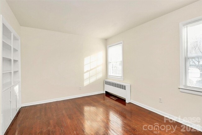 Foto del edificio - 540 Wakefield Dr