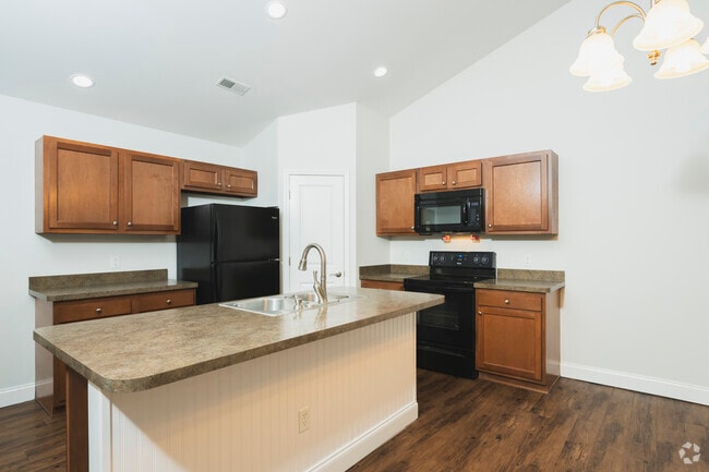 2BR, 2BA - 1,264SF - Kitchen - River Oaks Villas