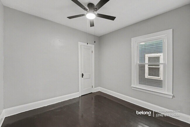 Foto del edificio - 3413 Beechwood Ave