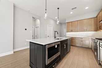 Building Photo - 11219 Peacock Flower St