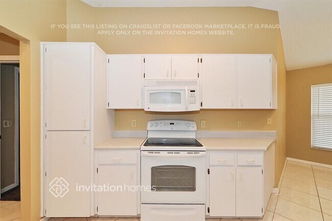 Foto del edificio - 4300 Ridgemoor Dr N