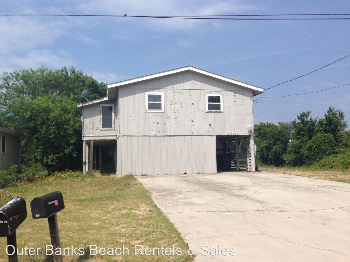 1720 Seminole St, Kill Devil Hills, NC 27948 Apartment for Rent in Kill Devil Hills, NC