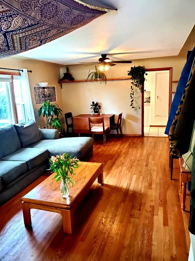 Foto del edificio - 3757 S. Acoma St.