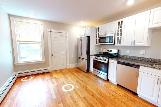 Foto del edificio - 5 Beacon St