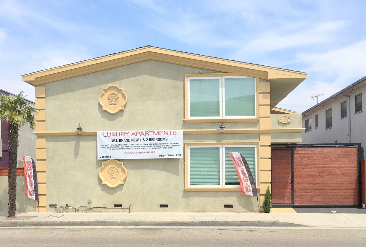 Primary Photo - 1728 S Robertson Blvd
