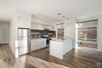 Building Photo - 839 Beacon St