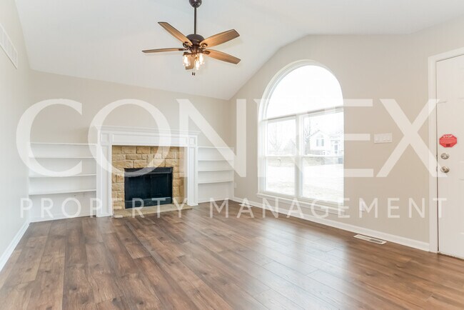 Building Photo - Wonderfully Updated 3 Bedroom
