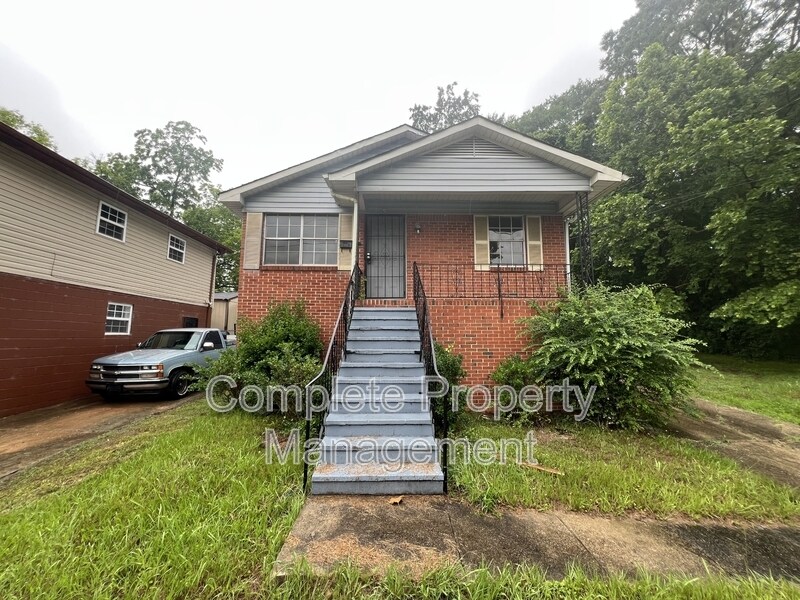 Foto principal - 732 Albany St