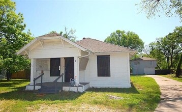 Building Photo - 405 S Bois D'Arc St