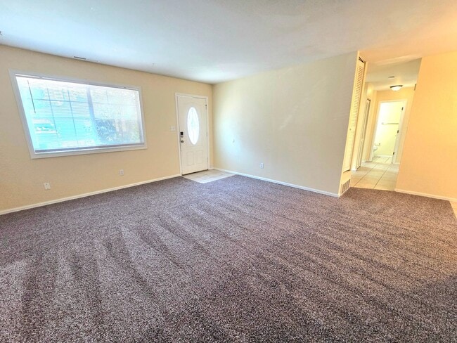 Building Photo - 4270 Deerfield Hills Rd
