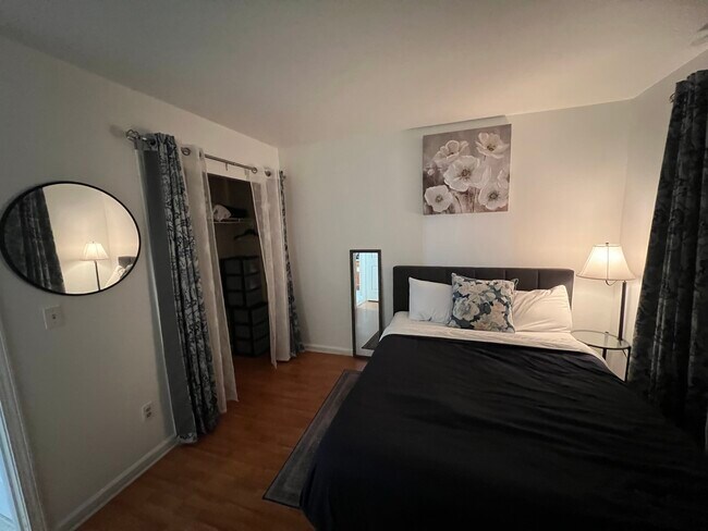 Foto del edificio - 700 Windsong Cir