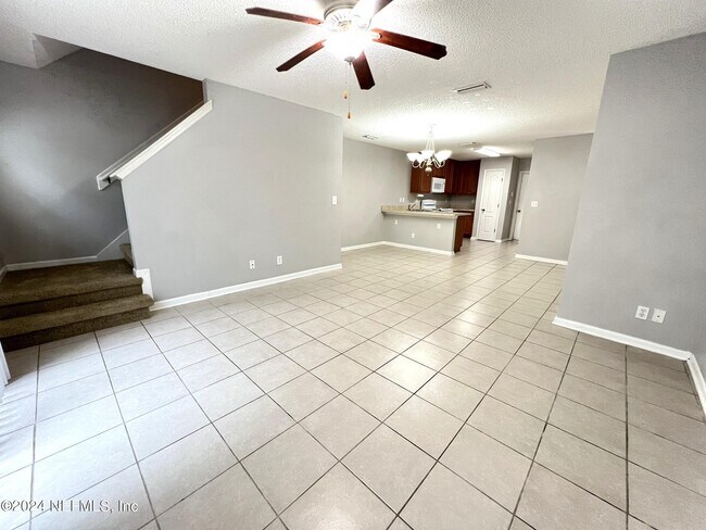 Foto del edificio - 7661 Melvin Rd