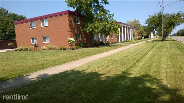 Primary Photo - 6000 Lee Rd S