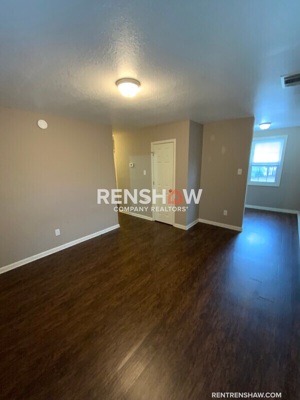 Foto del edificio - 529 N Sampson Ave