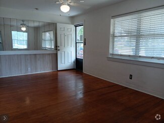 Building Photo - 141 White St