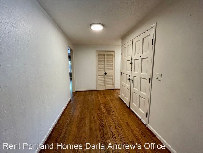 Building Photo - 4 br, 2 bath House - 15410 SW Peppermill Ct