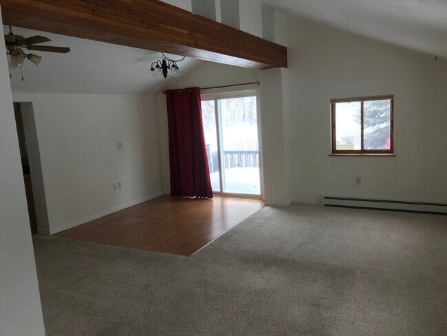 Living Room - 1516 Lake Dr
