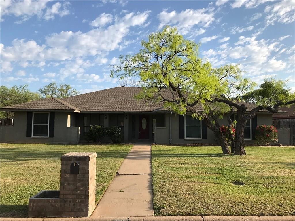 Primary Photo - 1334 Canterbury Dr