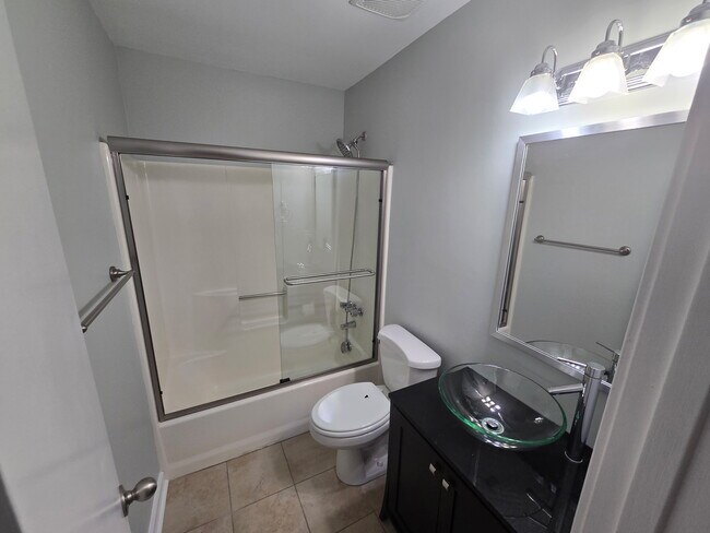 Foto del edificio - 1739 River Front Dr