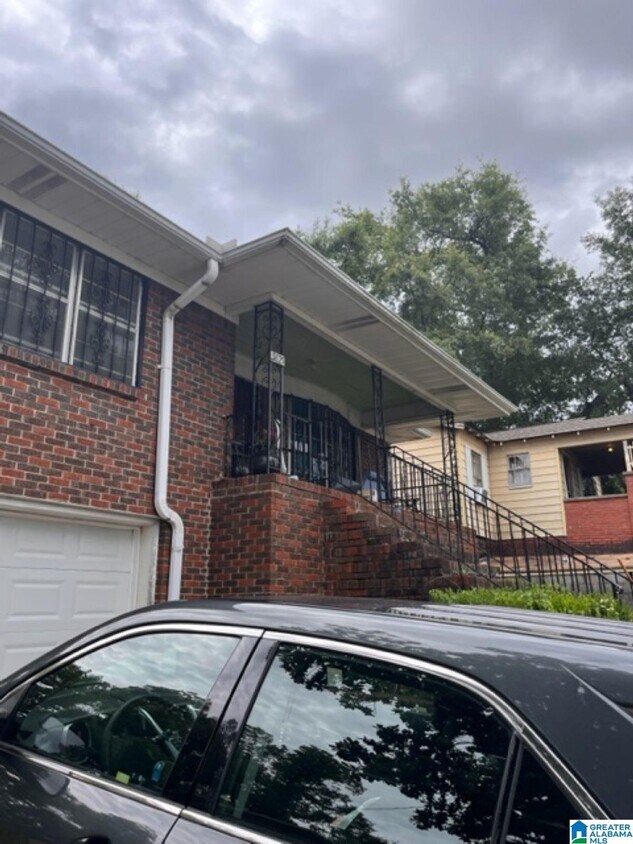 Foto principal - 5625 Myron Massey Blvd