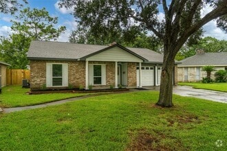 Building Photo - 16110 Reseda Cir