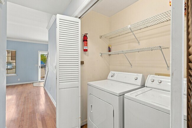Foto del edificio - 2112 Blair Blvd