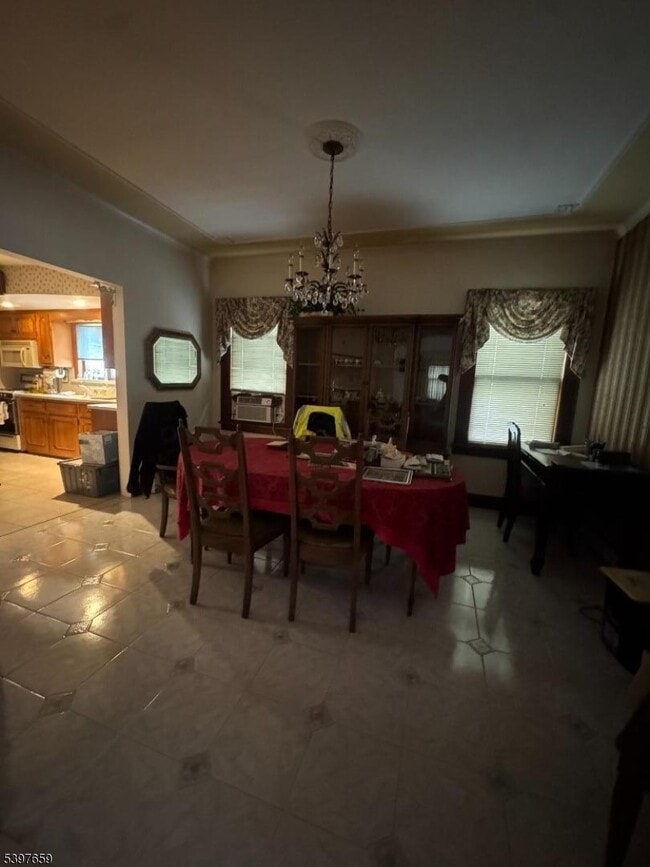 Foto del edificio - 124 Colfax Ave