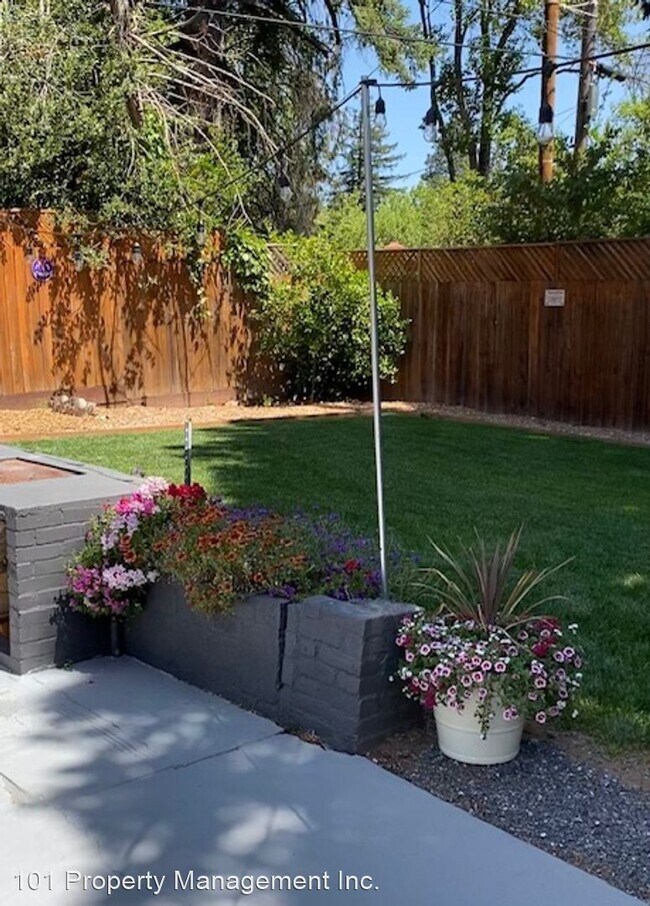 Building Photo - 2 br, 1 bath House - 418 Mendocino Drive