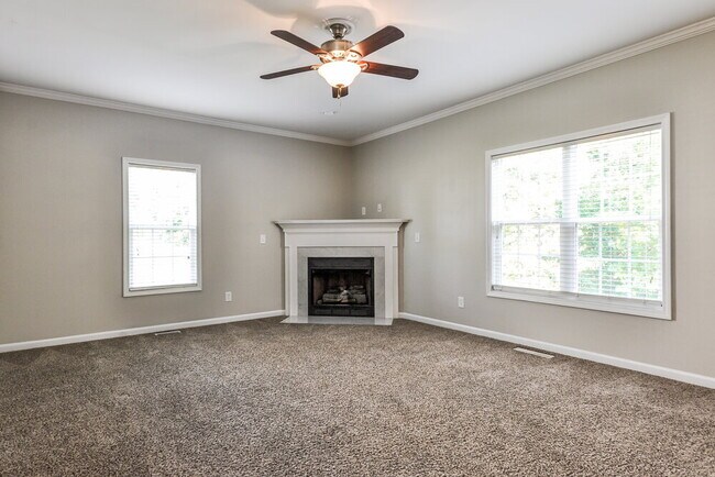 Building Photo - 304 Star Ruby Dr