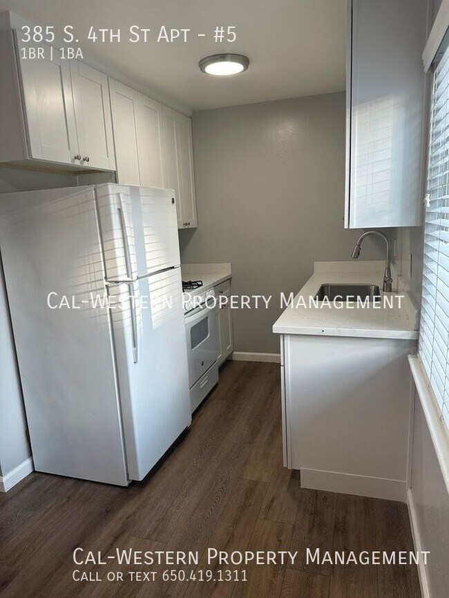 Foto del edificio - 385 S 4th St