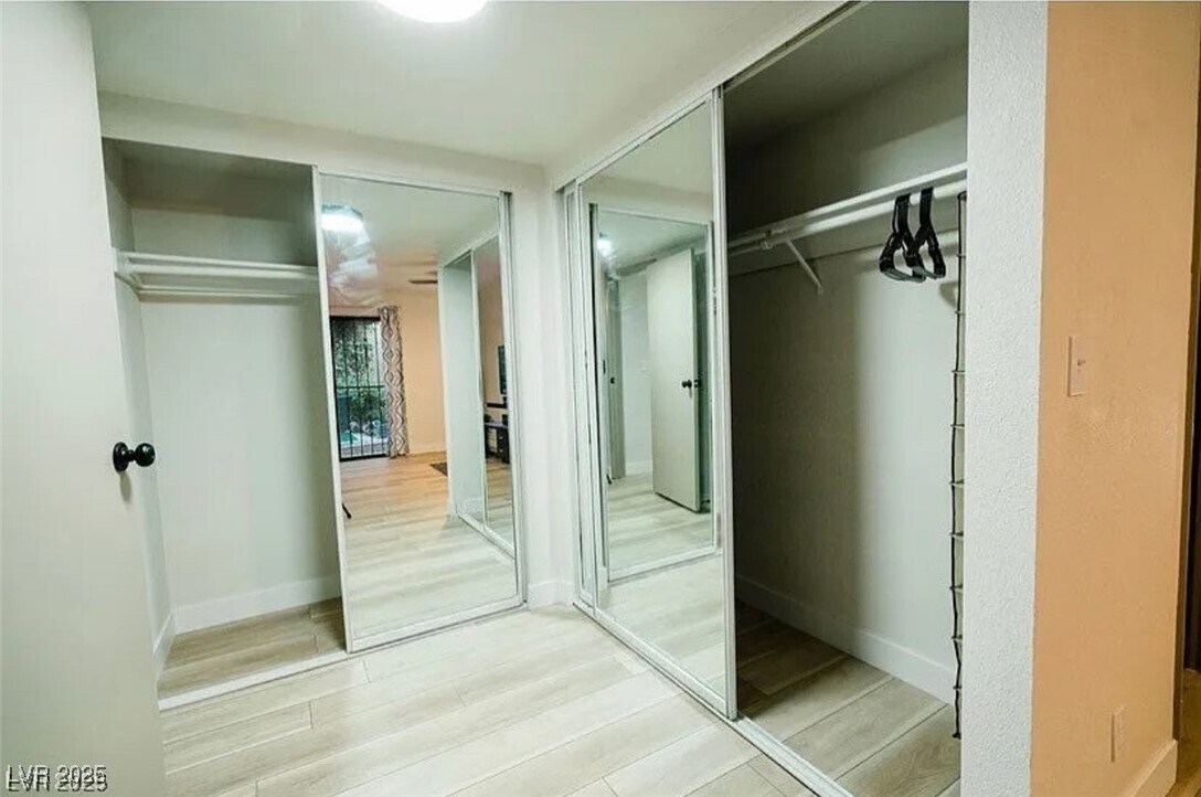 Foto principal - 3789 Heritage Ave