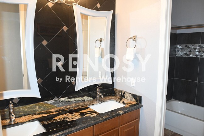 Foto del edificio - 4 BD + Office, 2.5 BA. 3-Car Garage w/ Pool in Litchfield Park!