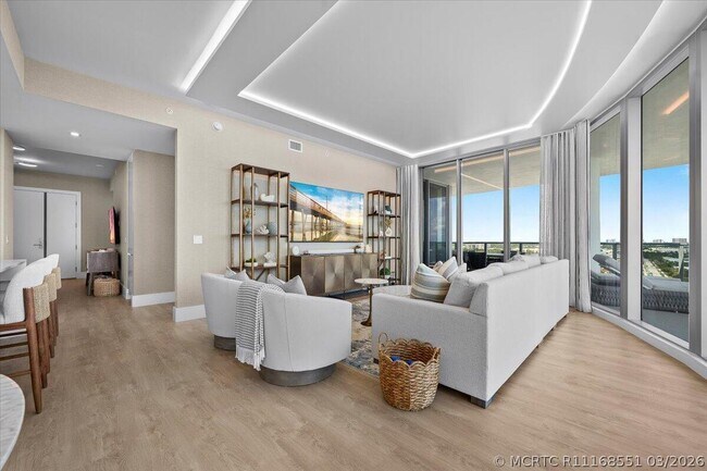 Foto del edificio - 220 Lake Shore Dr