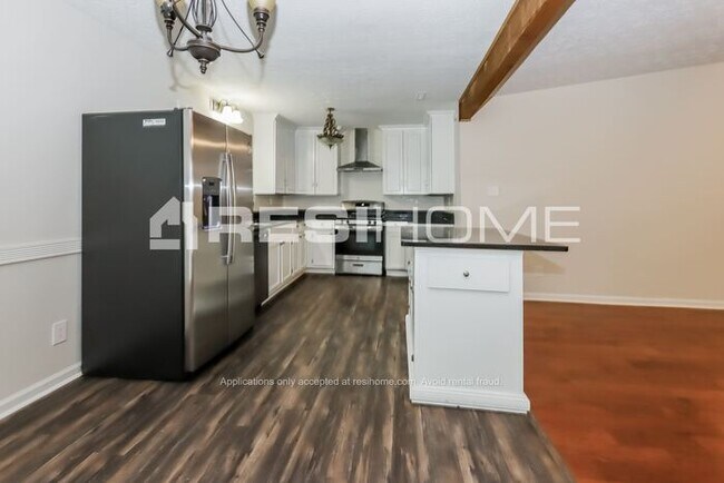 Foto del edificio - 2695 Trotters Walk Trl