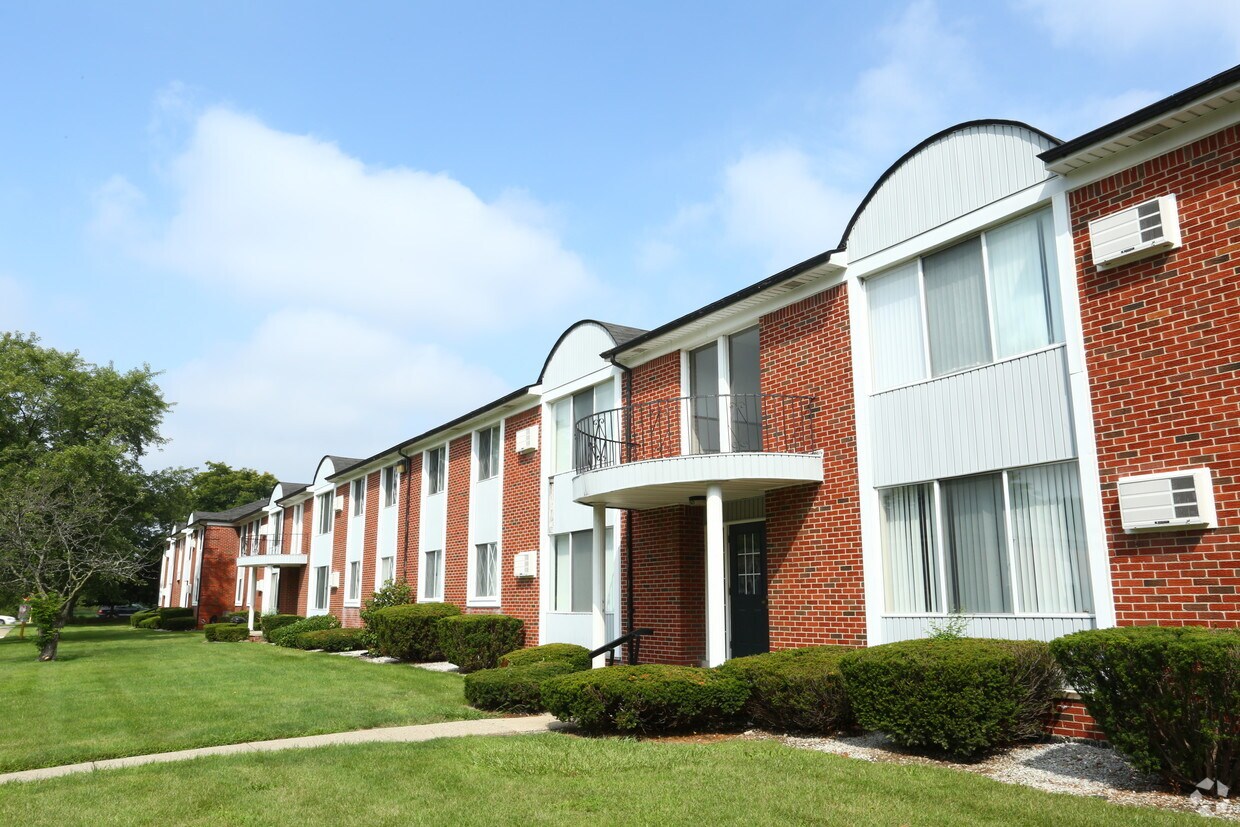 Carriage Park Apartments Dearborn Heights, MI