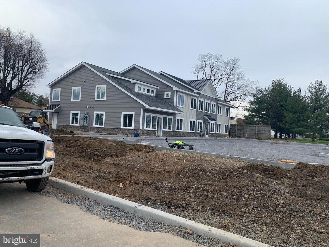 640 Lincoln Hwy Unit 5, Fairless Hills, PA 19030 Apartment for Rent