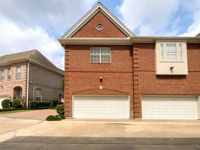 Building Photo - 6831 Staffordshire Blvd