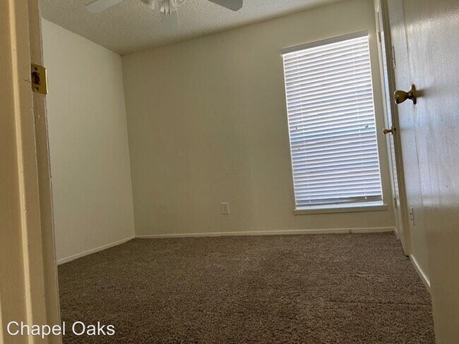 Building Photo - 9494 Larga Dr