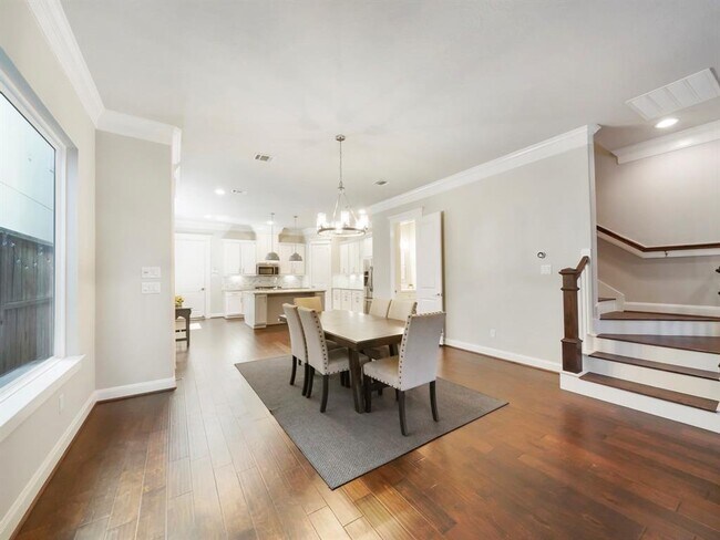 Foto del edificio - 5611 Petty St