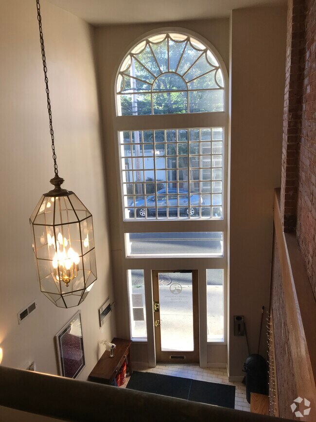 Apartments for Rent Near Yale University Main Campus New Haven, CT