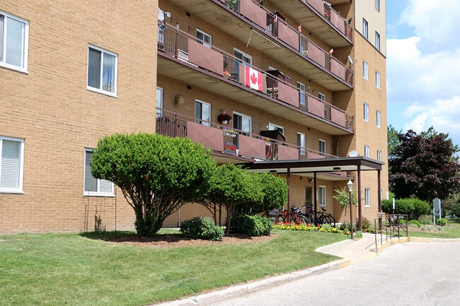 Building Photo - Willowdale Apartments